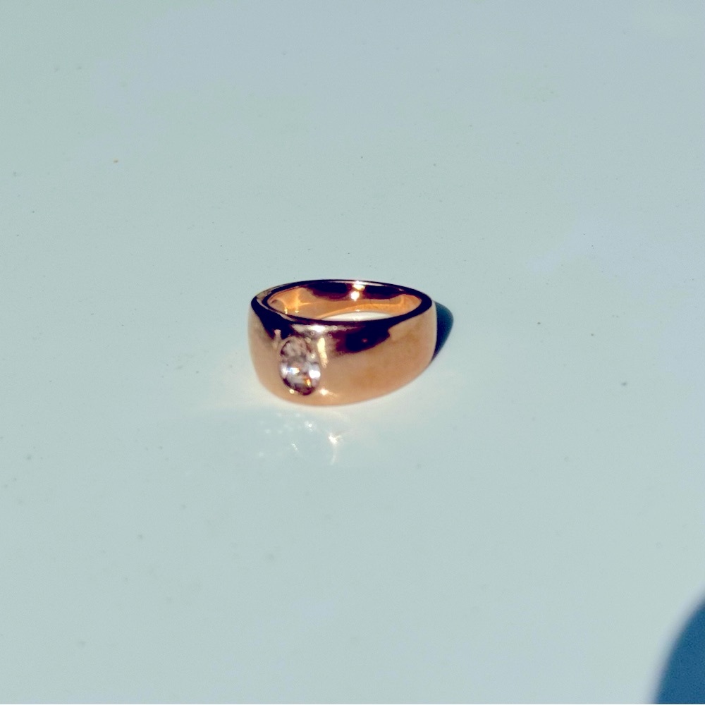 One Carat Peach Morganite Rose Gold Ring - Picture 6 of 7